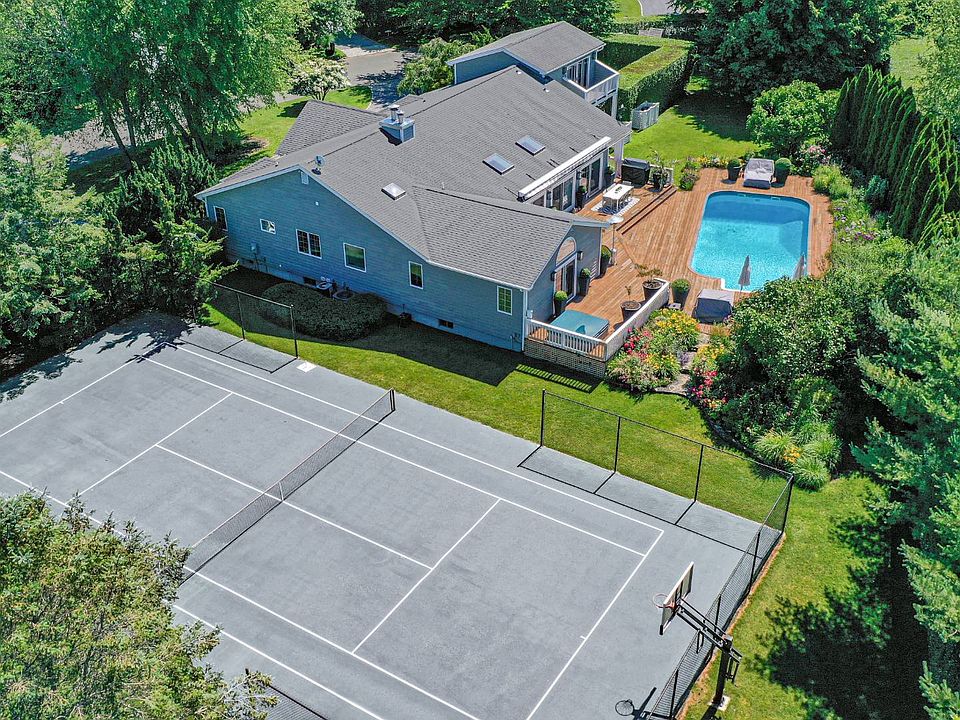 1st image of 12 Pheasant Cove Ct