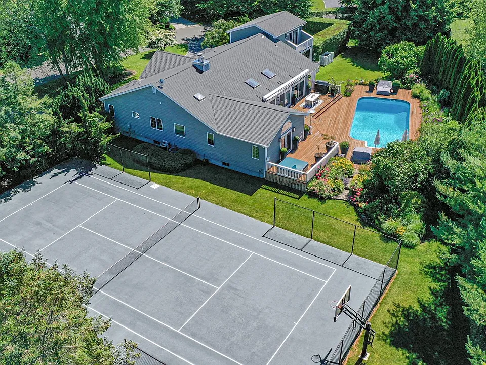 12 Pheasant Cove Ct