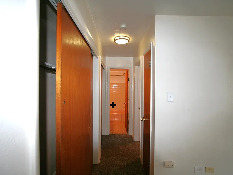 1443 Race St #32 — Photo 7