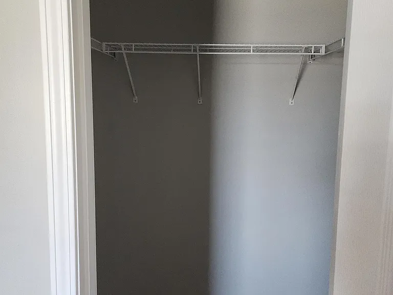 143 W Gate Dr — Photo 9