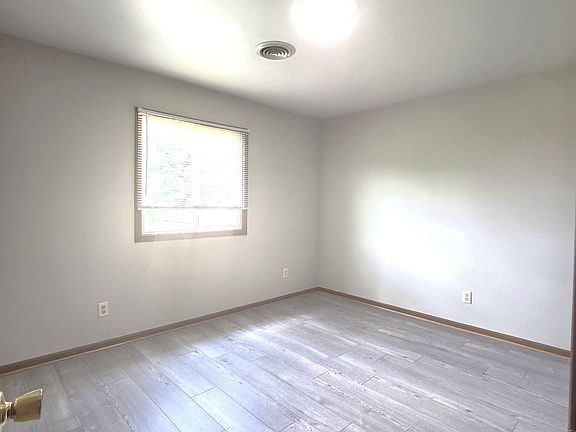 5th image of 3937 E 2603rd Rd