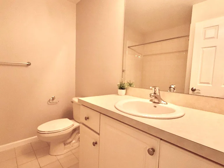 40 Truman Ave — Photo 20