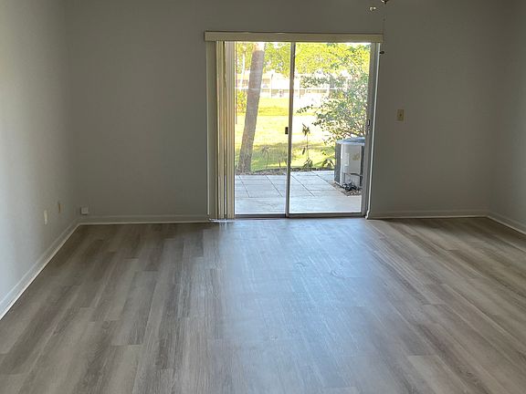 3rd image of 2968 Finsterwald Dr #5
