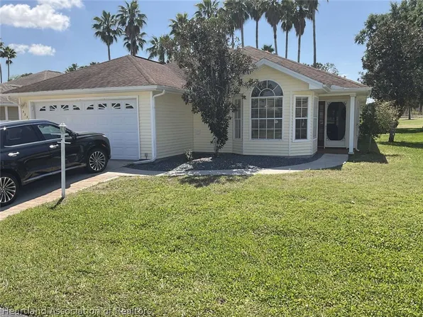 3234 E Pebble Creek Dr, Avon Park, FL 33825