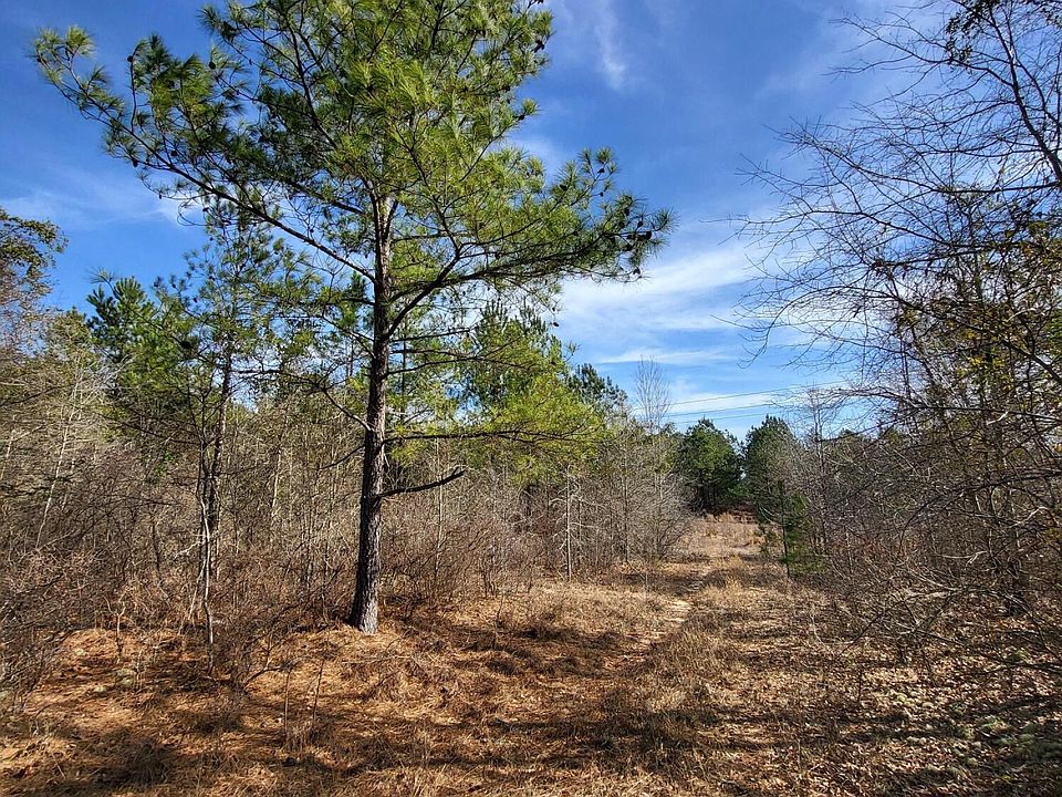 2nd image of Mount Calvary Rd
