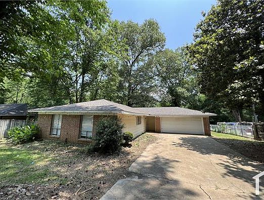 1st image of 3074 Bienville Dr