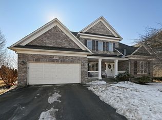 623 Carver Bluffs Pkwy, Carver, MN 55315