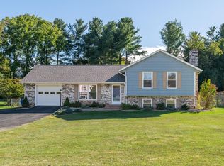 183 Cambridge Dr, Stuarts Draft, VA 24477