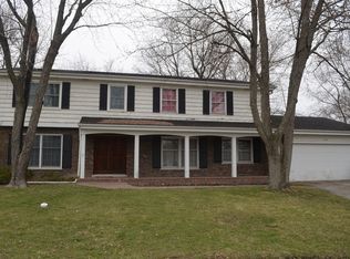 1116 Adirondack Dr, Northbrook, IL 60062