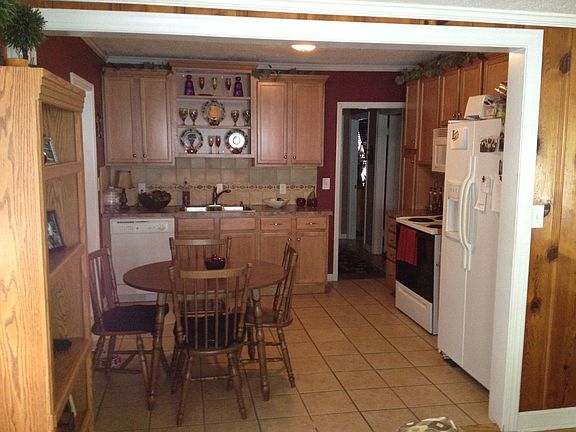 4th image of 427 Green Acres Dr