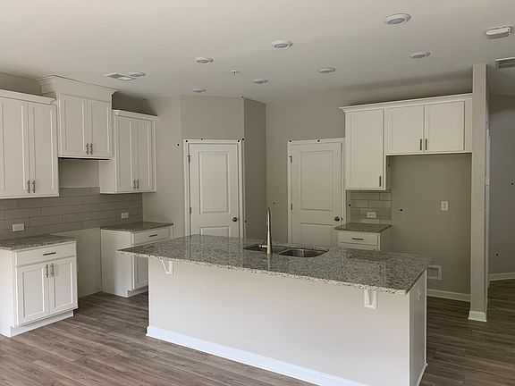 4th image of 1360 Elderwood Way