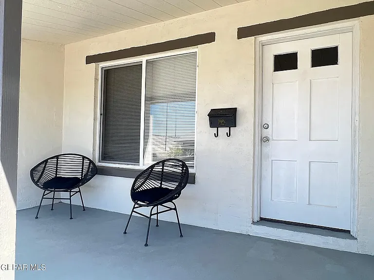 4305 Memphis Ave — Photo 3