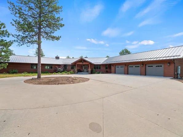 20845 Oak Leaf Pl, Sturgis, SD 57785