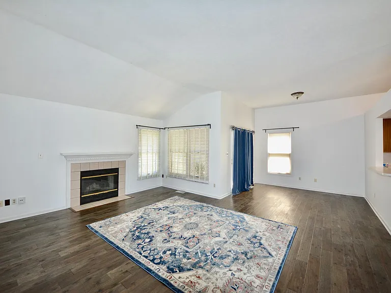7749 Chesapeake Dr E — Photo 10