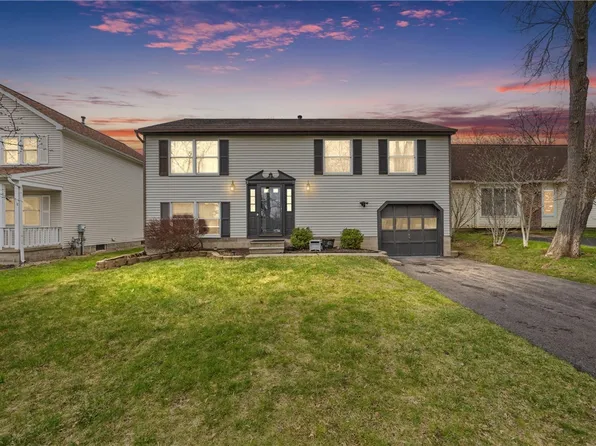 7 Shadbush Way, West Henrietta, NY 14586