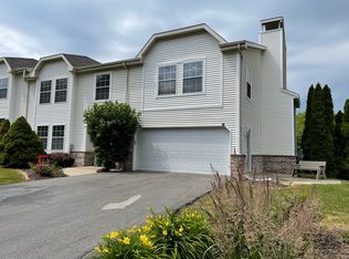 20140 Terrace Dr E, Brookfield, WI 53045