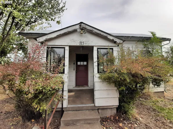 715 S 4th St, Union, OR 97883