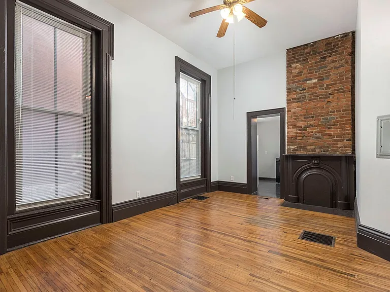 1142 S. 6th Street — Photo 6