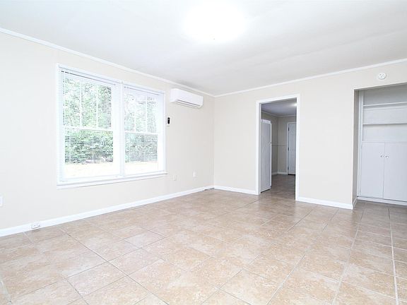 3rd image of 1218 N Kirk St #1/2