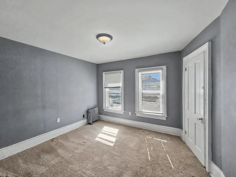 1019 N Irving Ave — Photo 7