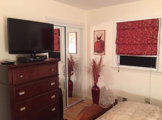 383 Liberty Ave, Staten Island, NY 10305