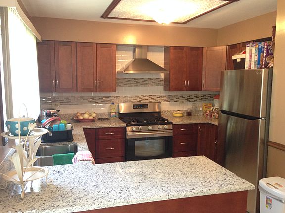 2nd image of 1888 Scarboro Dr