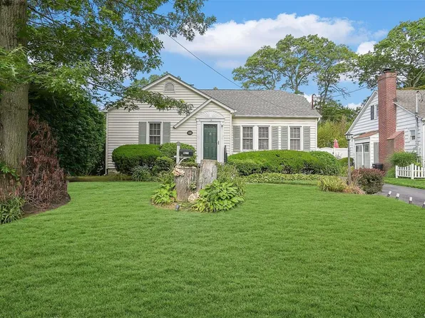 186 Livingston Avenue, Babylon, NY 11702