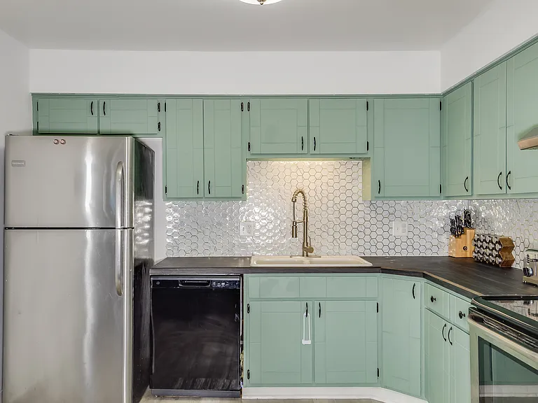 6909 Bomar Dr — Photo 6