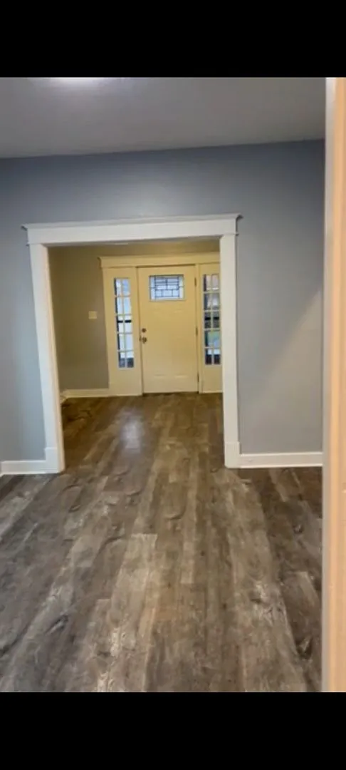 Great 3BR/1Ba house with unfinished basement — Photo 3