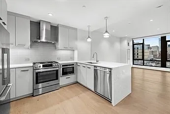 40 Traveler St #212 — Photo 10
