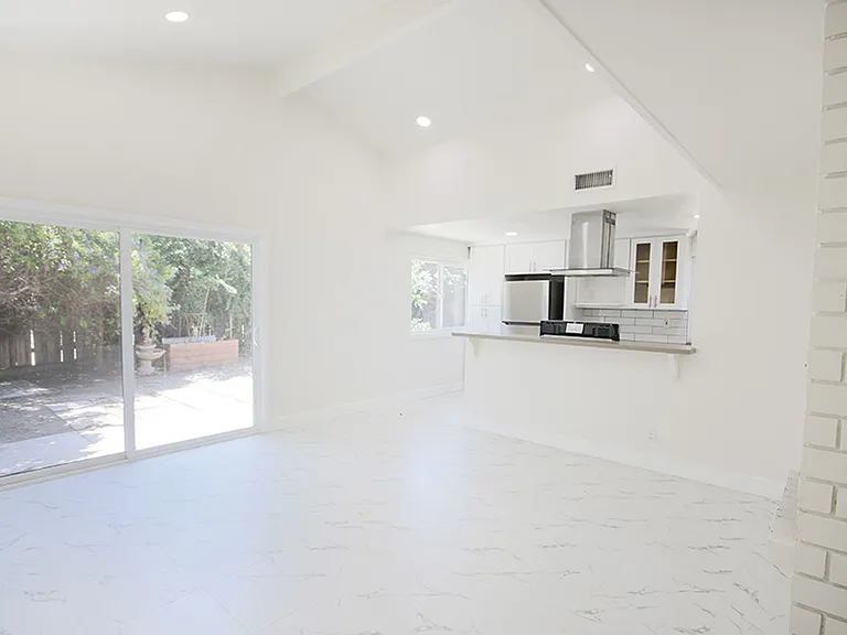 14482 Grassmere Ln — Photo 8