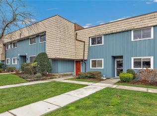 1211 Stratfield Rd #1211, Fairfield, CT 06432