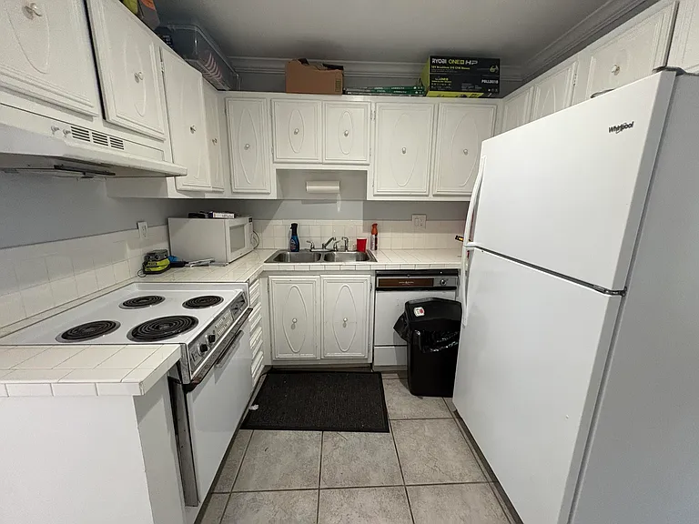 113 NE 20th Ct #4G — Photo 45