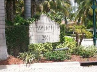 2961 NE 185th St, Aventura, FL 33180