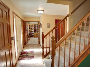 400 W Sawmill Rd, Findlay, OH 45840