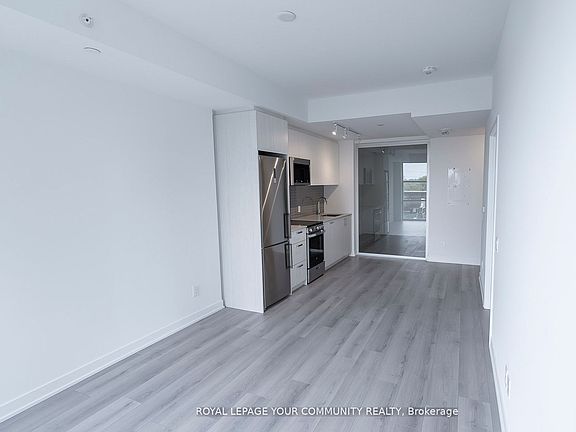 4th image of 1787 Saint Clair Ave W #417