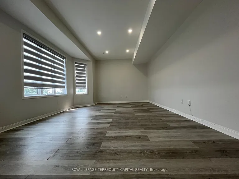 343 Edgehill Dr #UPPER — Photo 24