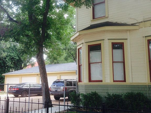 2nd image of 603 Barbe St APT 2