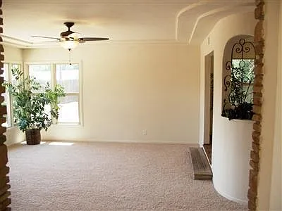 606 Nottingham Way — Photo 10