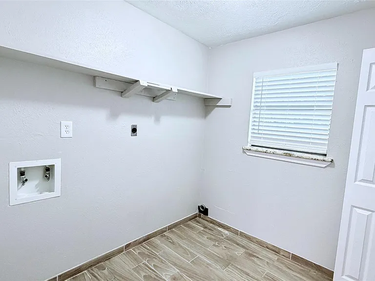 15507 Mira Monte Dr — Photo 14