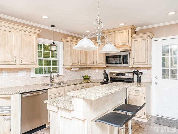 5th image of 5214 Pickford Pl