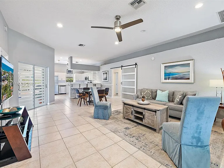 6051 Kendrick St — Photo 3