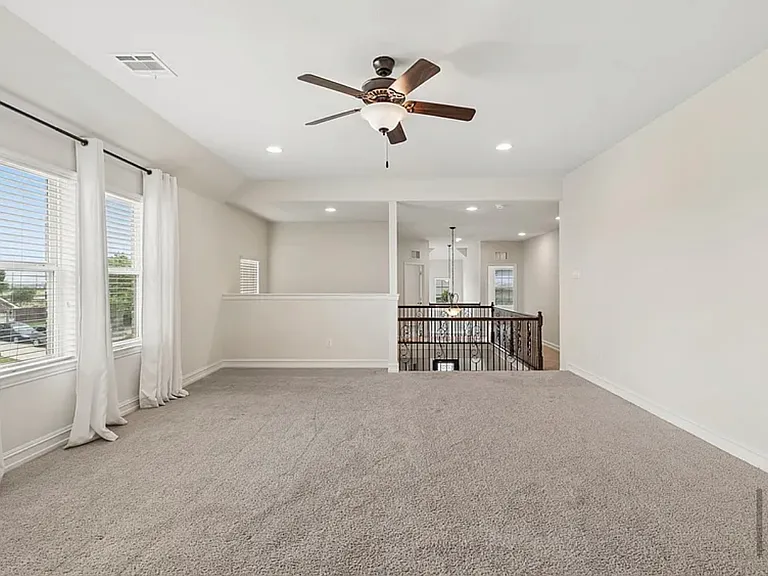 1549 Westborough Ln — Photo 24