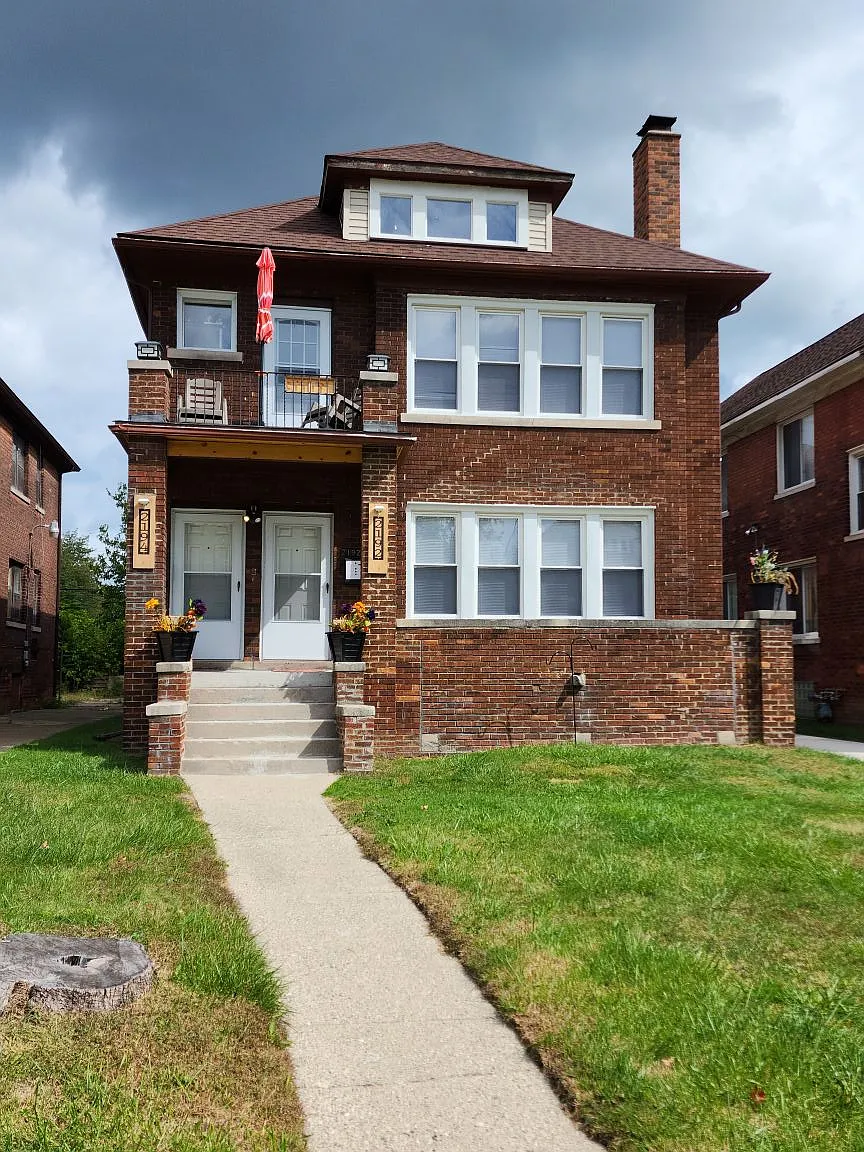 3 bed, 1462 sqft, $1,450 — Photo 1