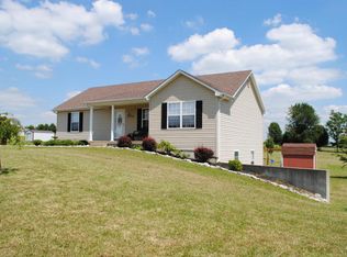 542 Webb Ln, Taylorsville, KY 40071
