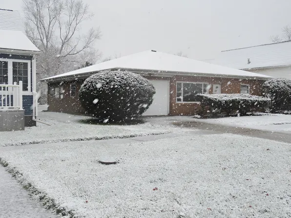 707 E Main St, Hoopeston, IL 60942