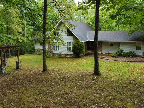 101 Snow Bird Ln, Graysville, TN 37338
