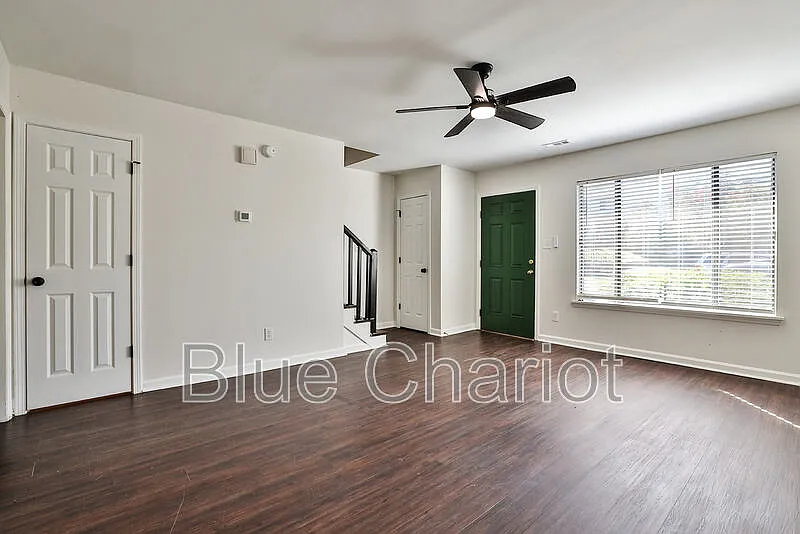 Sunridge Pointe Townhomes — Photo 2