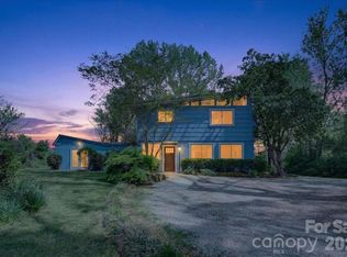 209 Edgewood Dr, Wingate, NC 28174