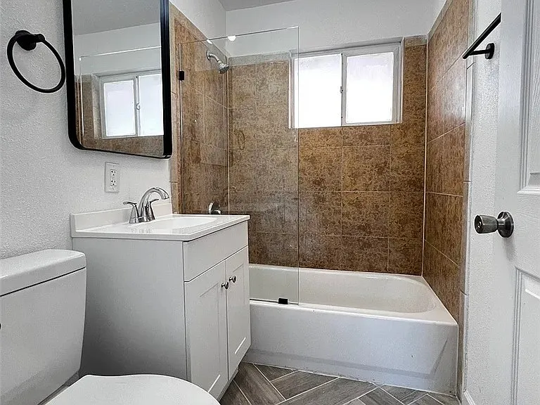 309 W Cincinnati Ave #18 — Photo 10